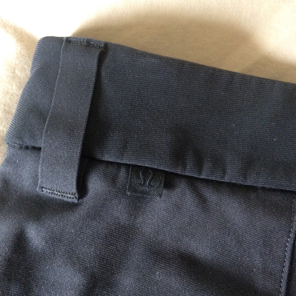 Lululemon Men’s Dark Gray Commissioner Shorts W32” INS 11” Activewear - Picture 6 of 12